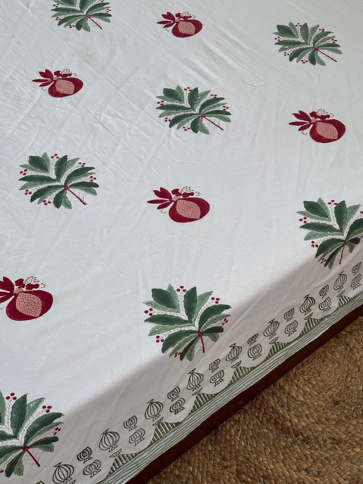 Anaar Cotton Bedsheet