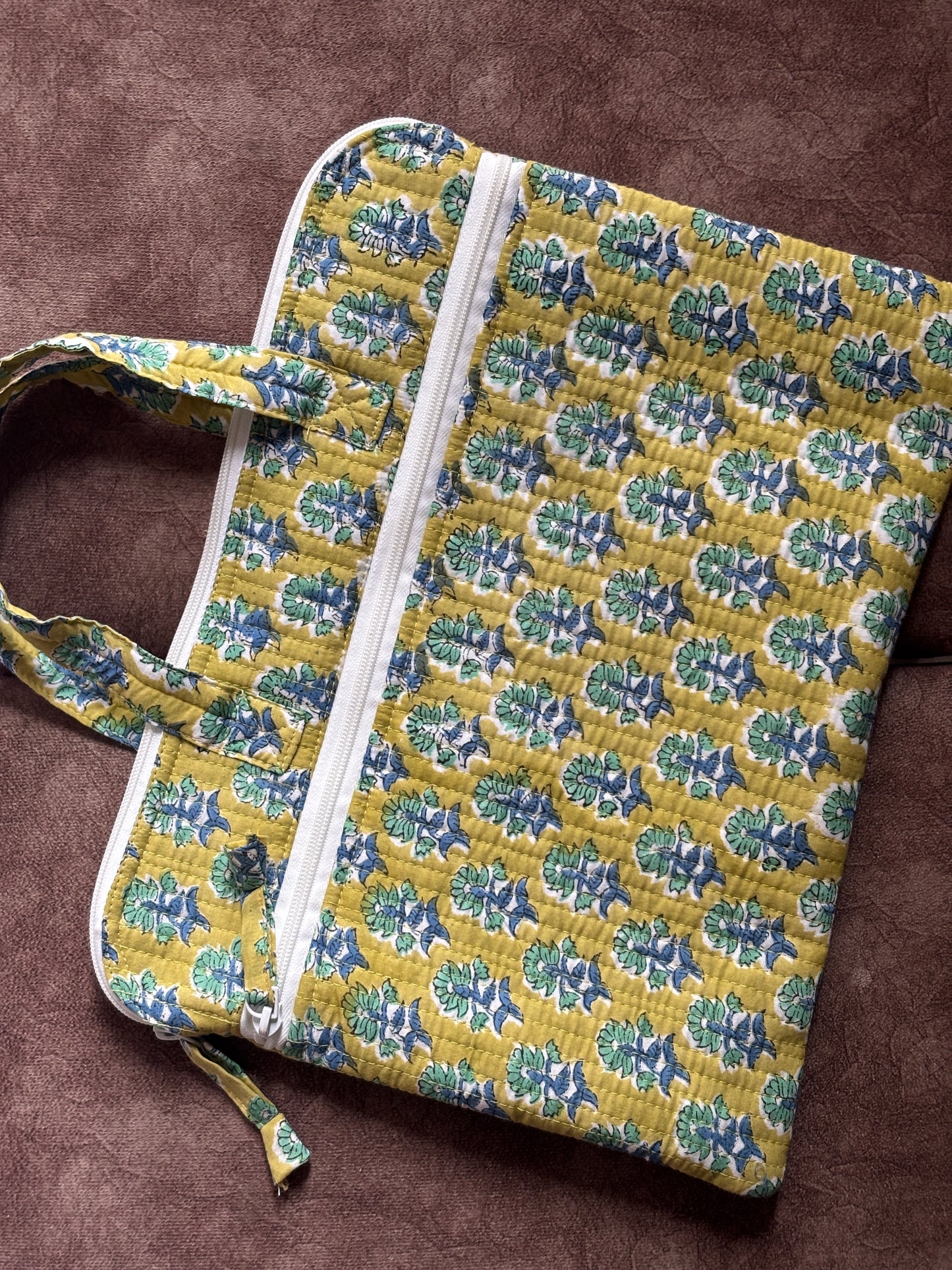 Green Floral Quilted Block Printed Laptop sleeve
