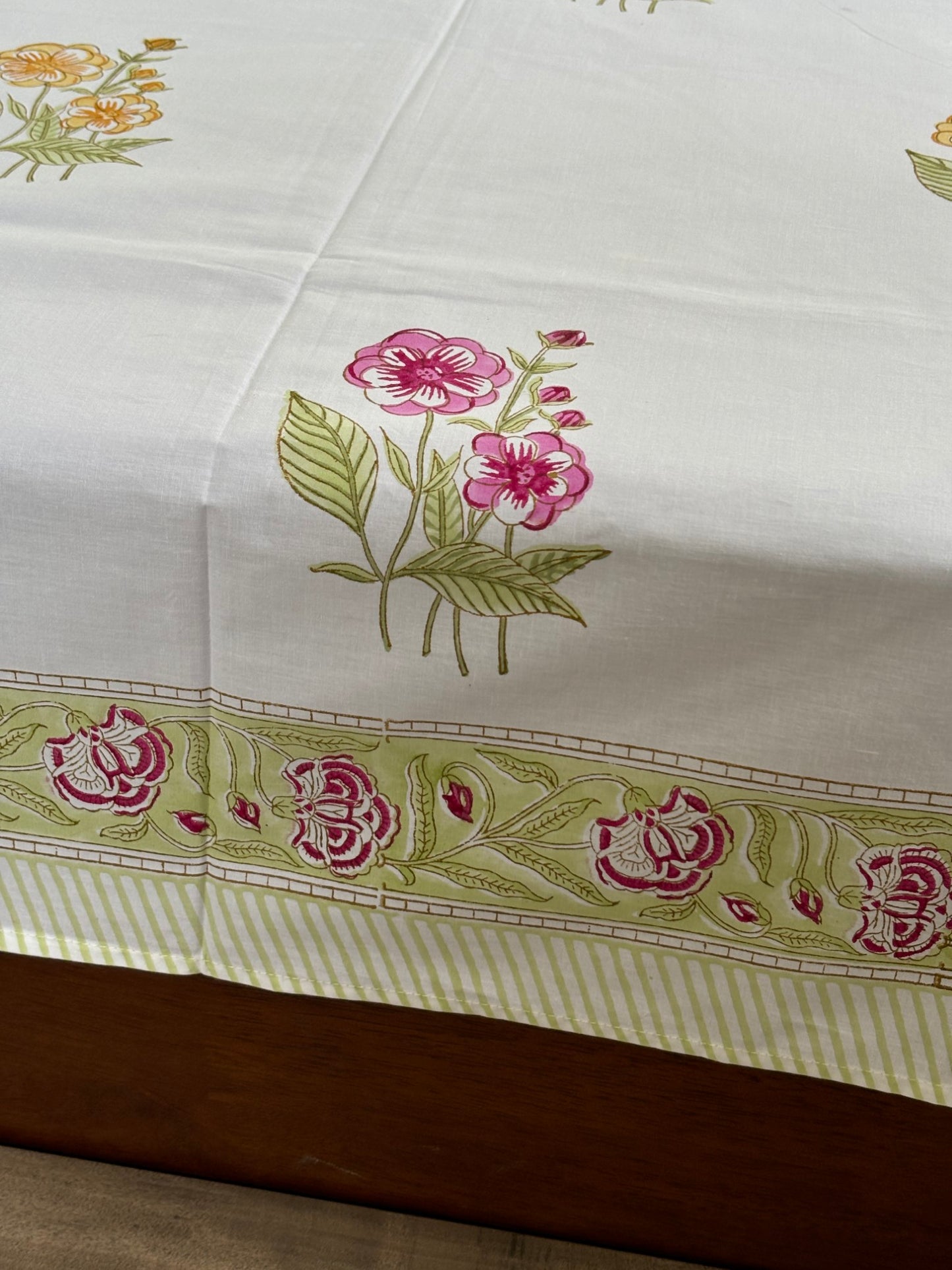 Gulnaar cotton bedsheet