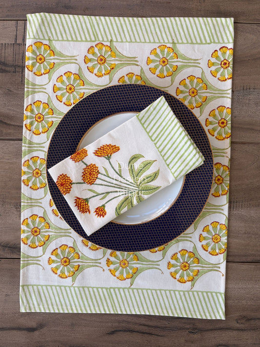 Retro Floral Placemat & Napkin Set
