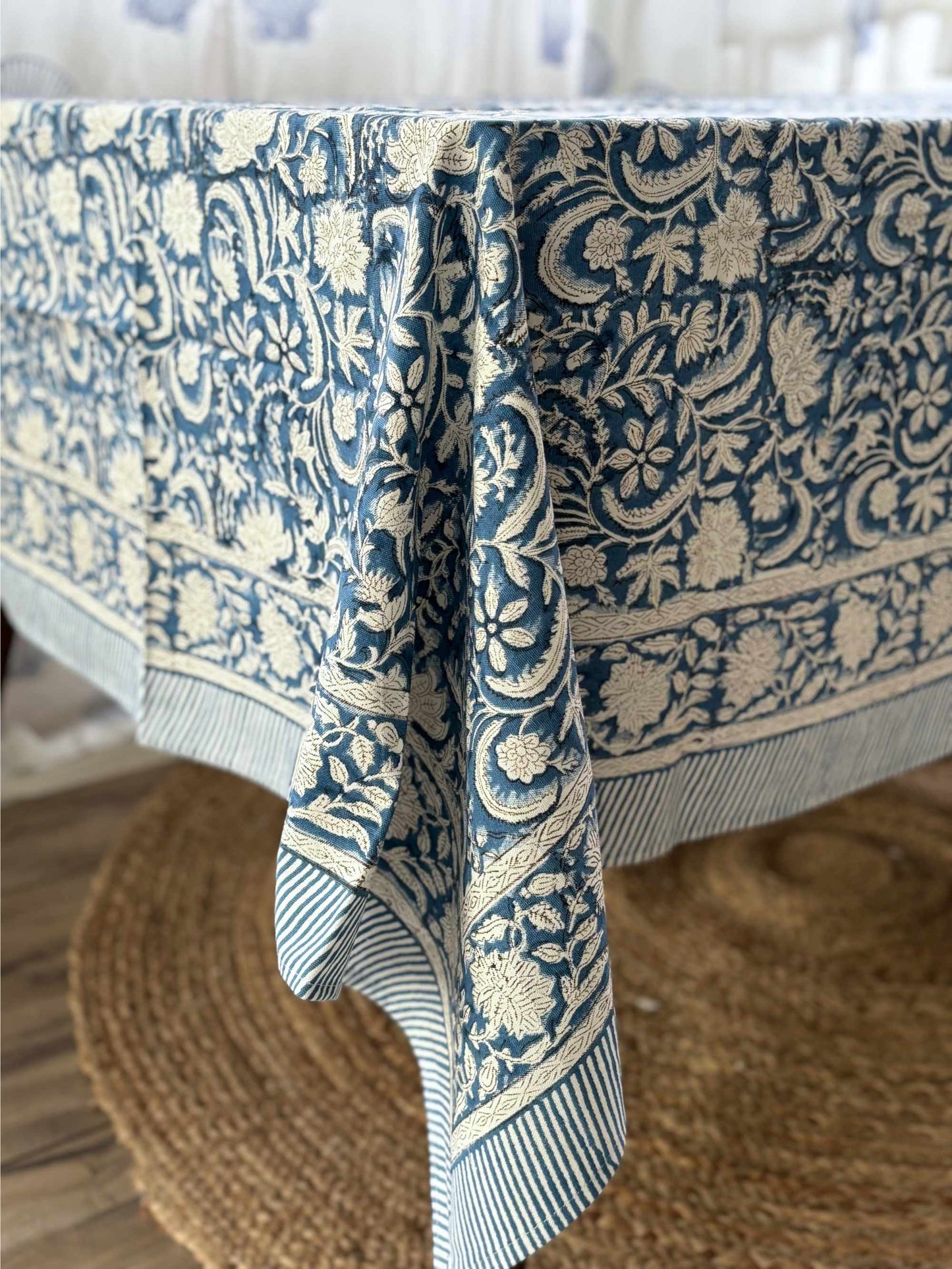 Blue O Table Cover