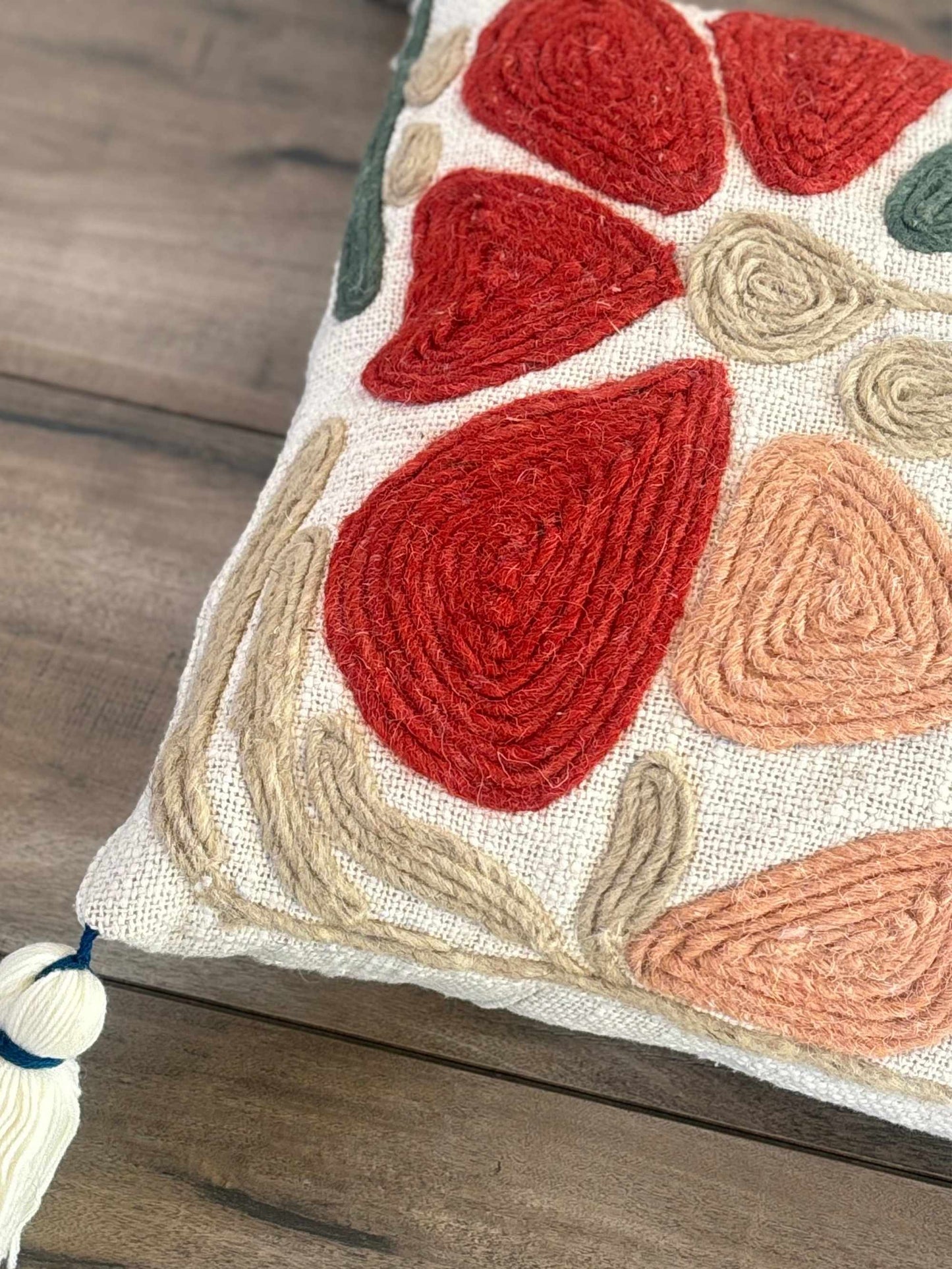 Big Petals Handloom Cushion Cover