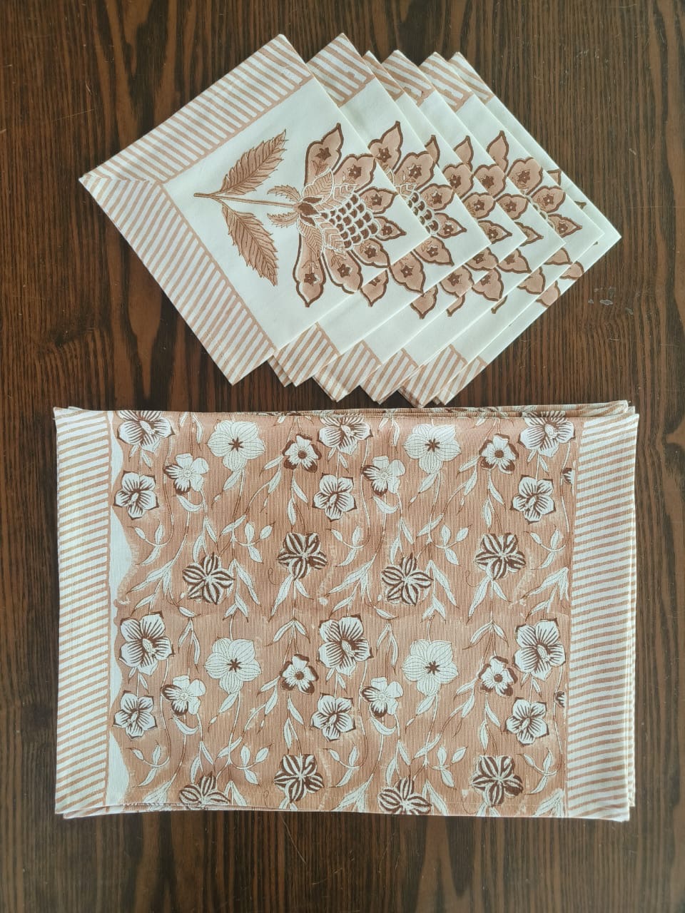 Raj Mahal  table linen set