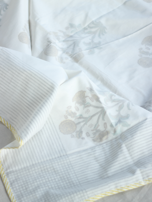 Sunlit Meadows Muslin Dohar