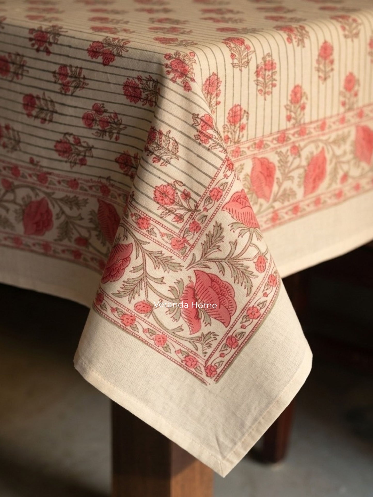Heritage Bloom Table Cover