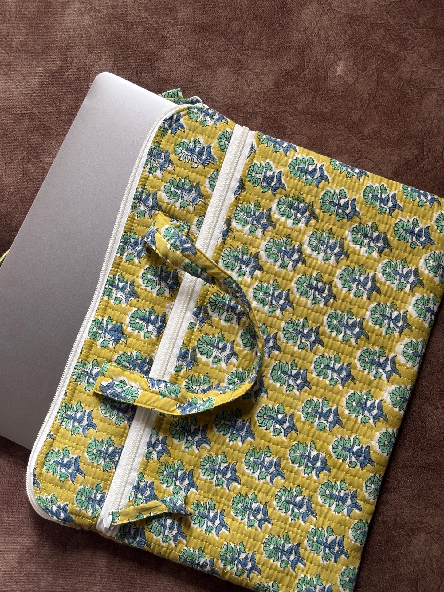 Green Floral Quilted Block Printed Laptop sleeve