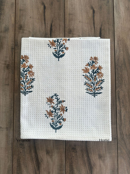 Rustle & Bloom Bath Towel