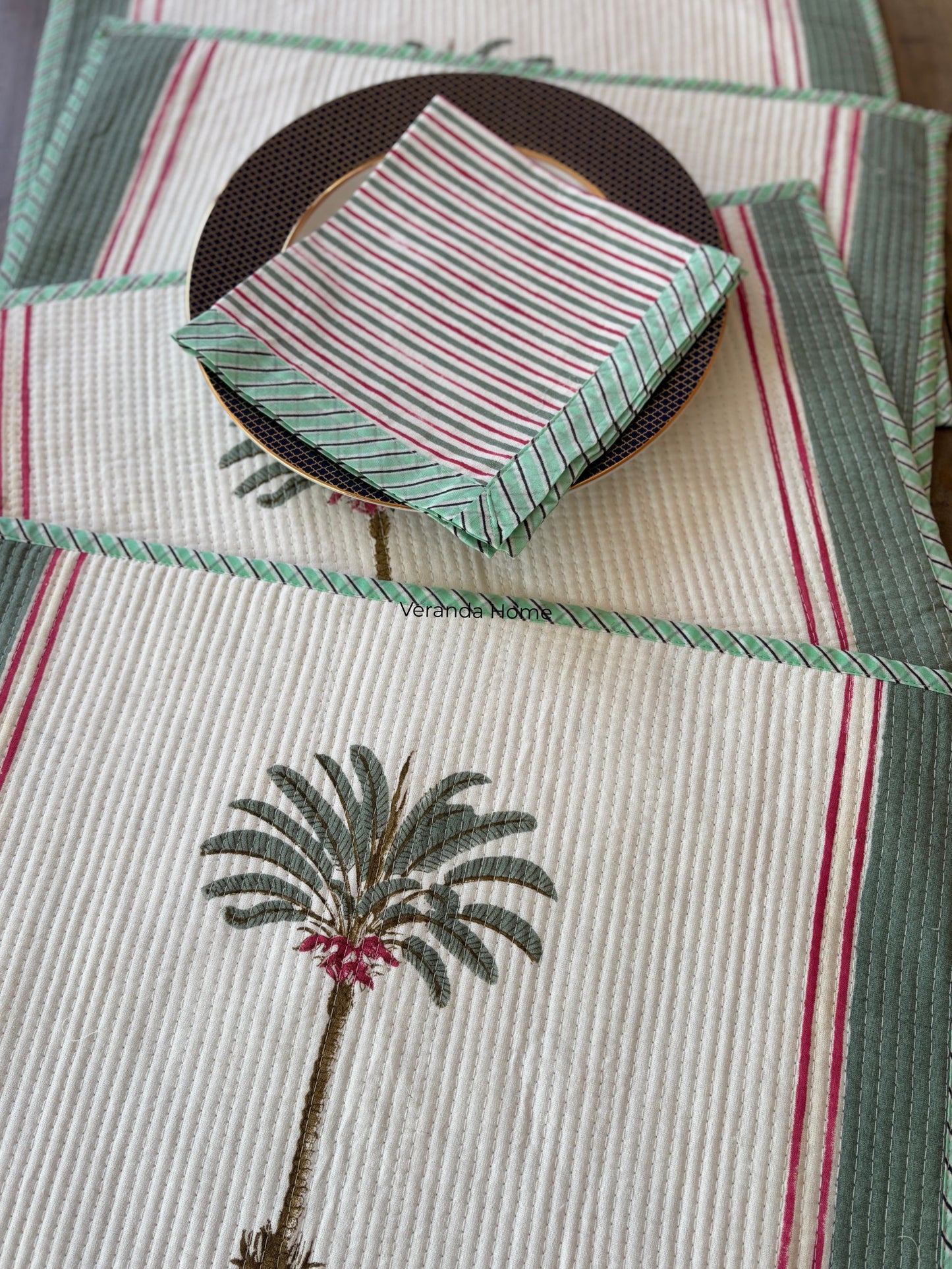 Palm Retreat Quilted Placemat & Napkin Set