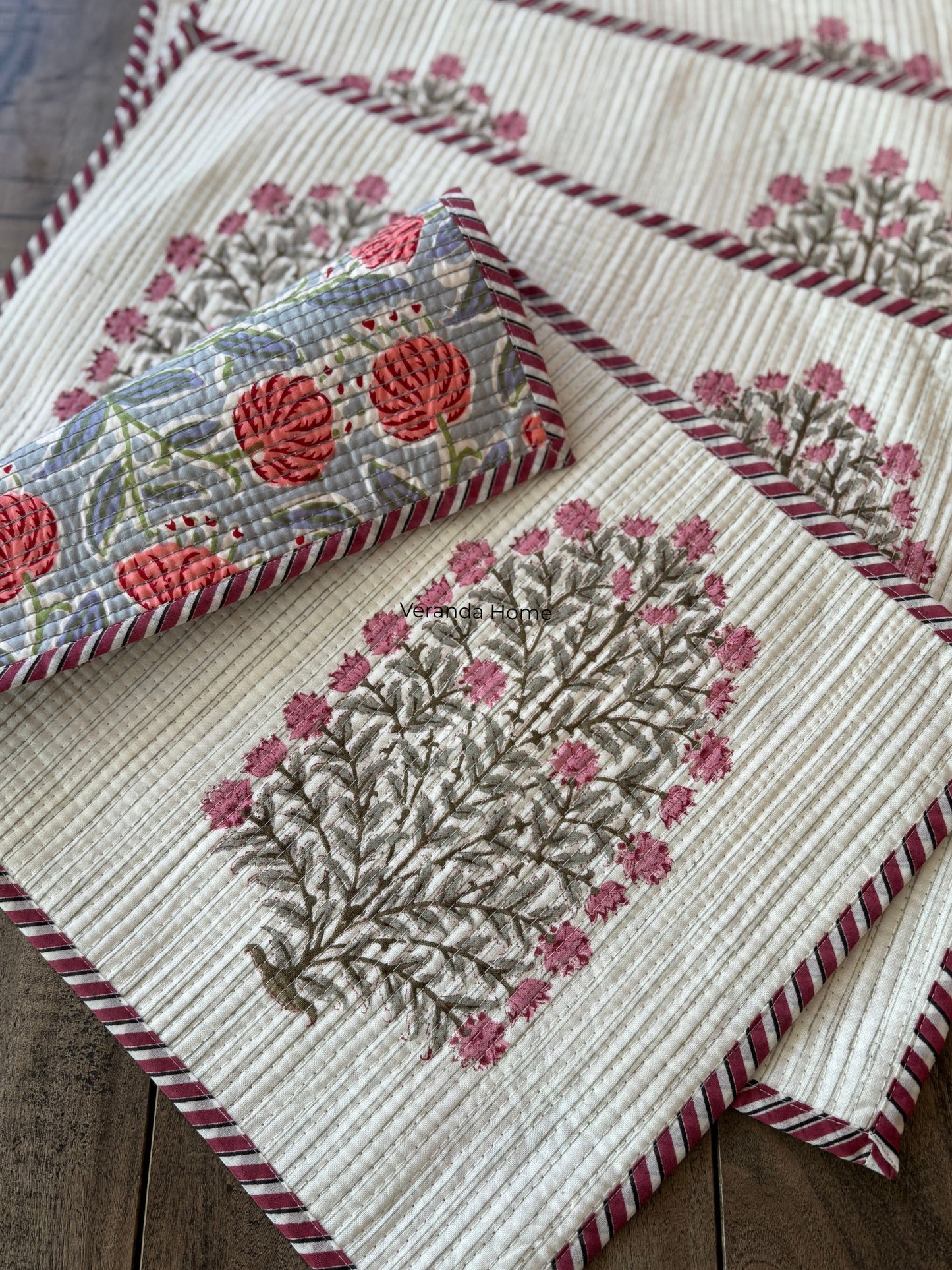 Quilted Placemat & Napkin Set