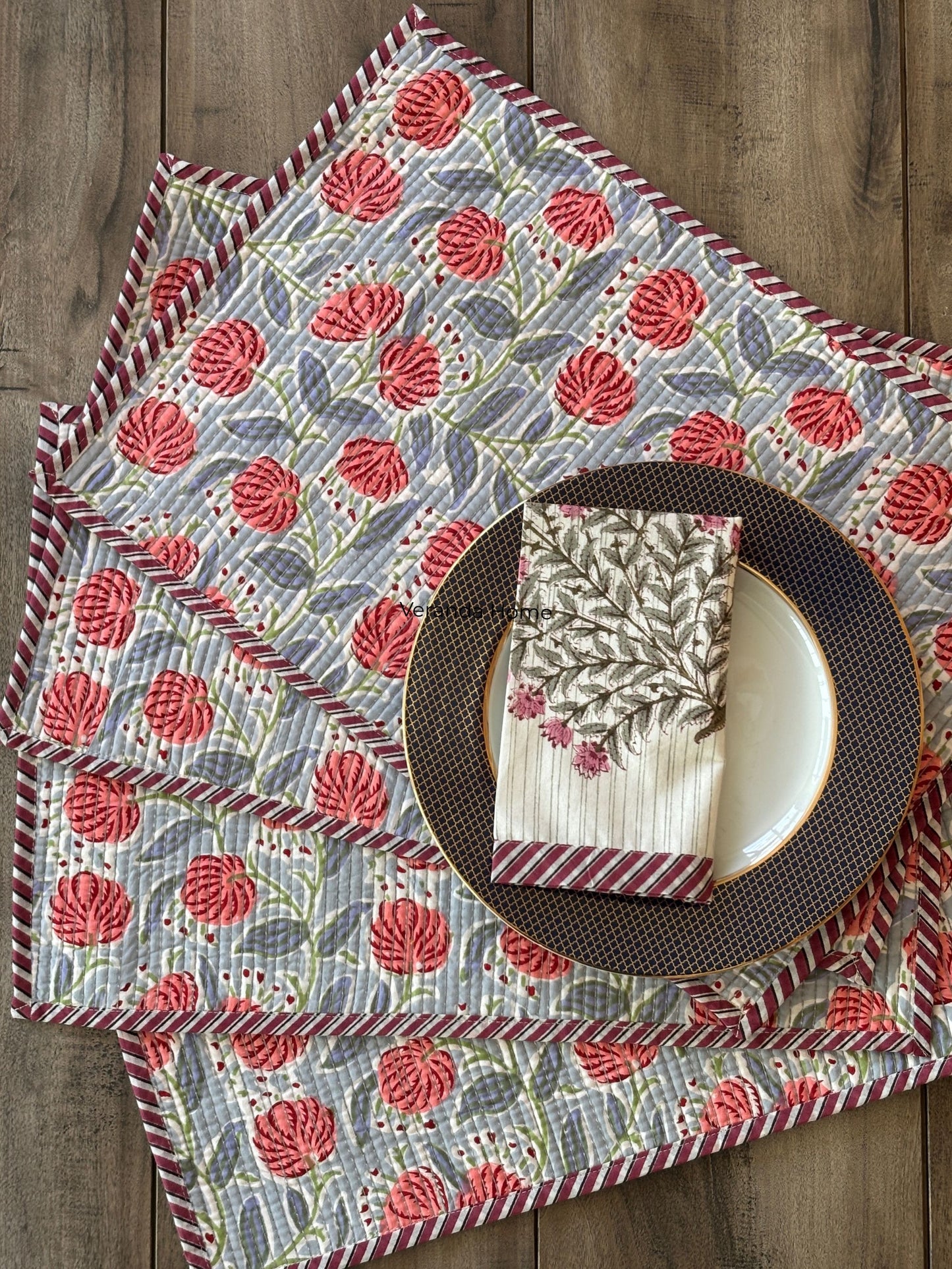 Quilted Placemat & Napkin Set