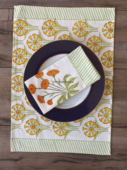 Retro Floral Placemat & Napkin Set