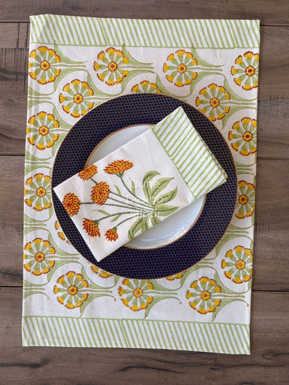 Retro Floral Placemat & Napkin Set
