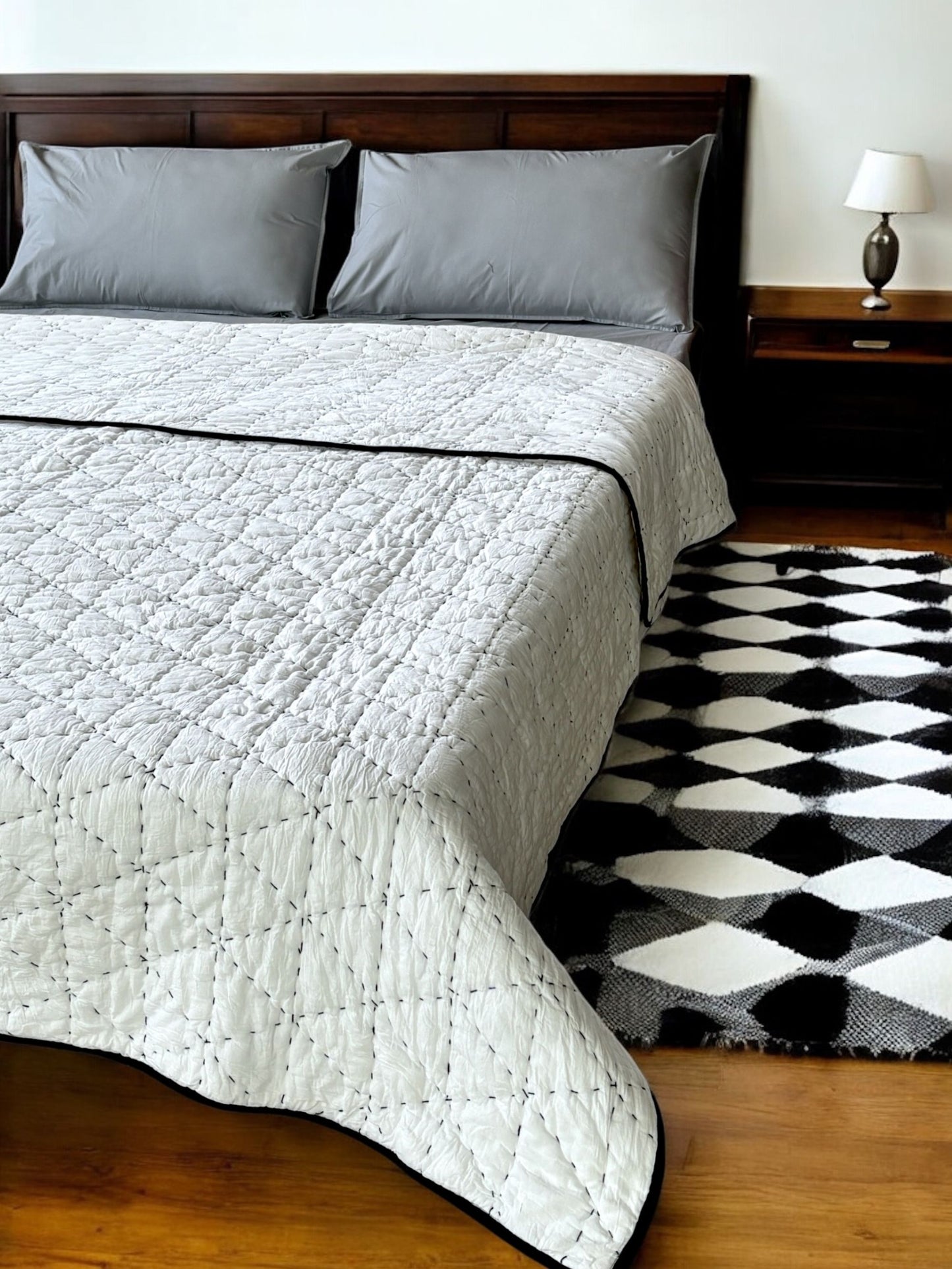 Manufacturer of Cotton Kantha Quilts