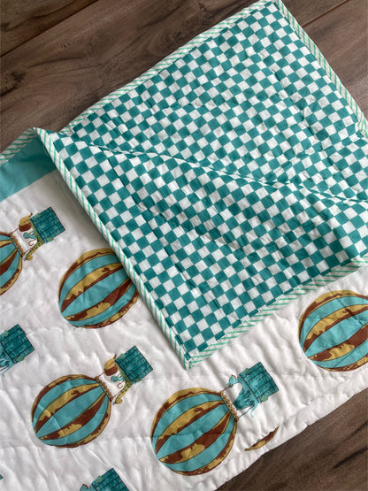 Hot air balloon print mulmul baby quilt